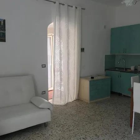 Flora Διαμέρισμα *